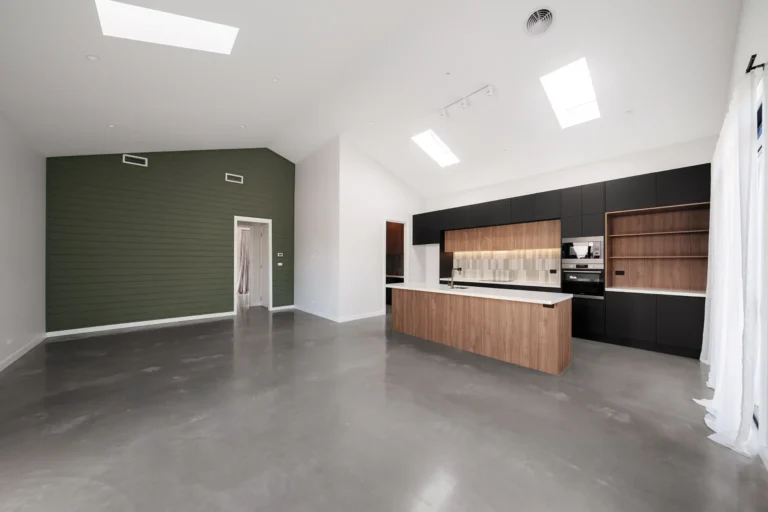 Open plan kitchen in a Blackheath home by Brownjohn Constructions